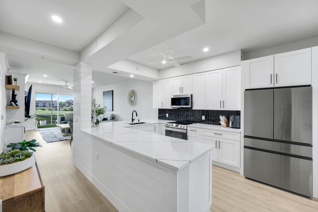 2740 Cypress Trace Cir #2715, Naples, FL 34119