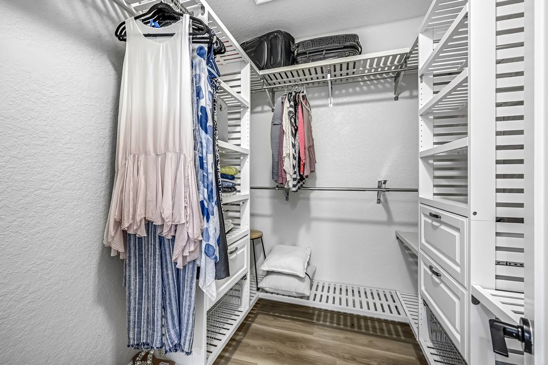 7741 Pebble Creek Cir #302, Naples, FL 34108