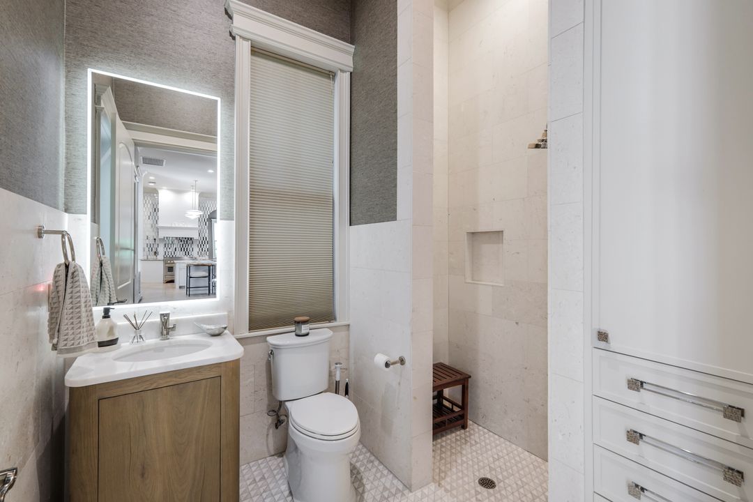 1455 Hemingway Pl, Naples, FL 34103