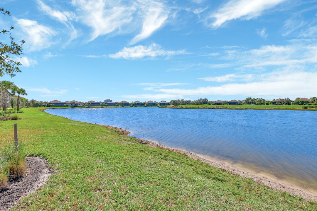 9385 Pocida Ct #202, Naples, FL 34119