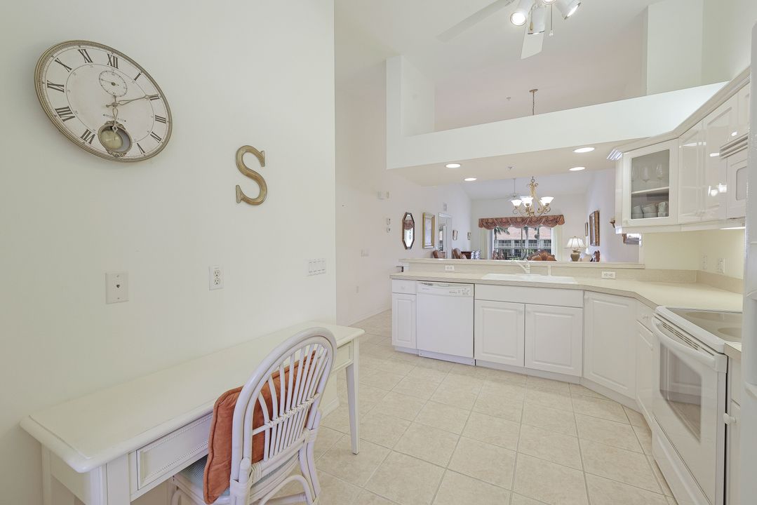 2386 Magnolia Ave #8, Naples, FL 34112