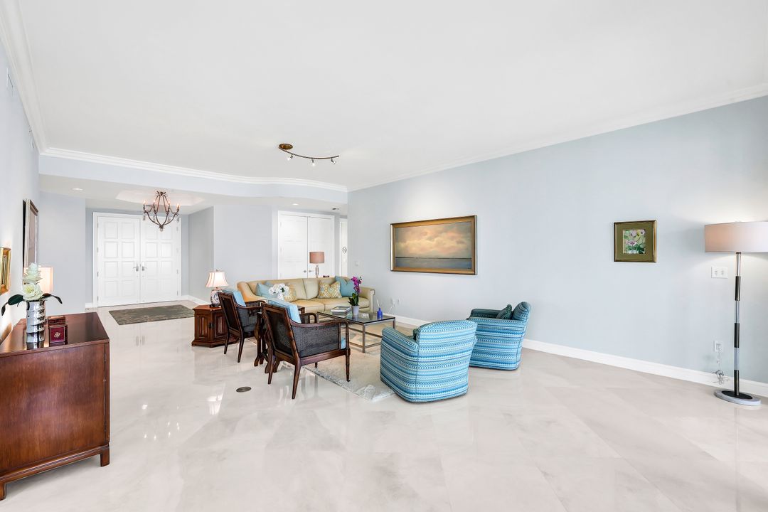 4151 Gulf Shore Blvd N #1604, Naples, FL 34103
