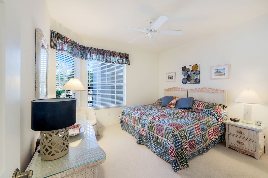 8285 Danbury Blvd #207, Naples, FL 34120