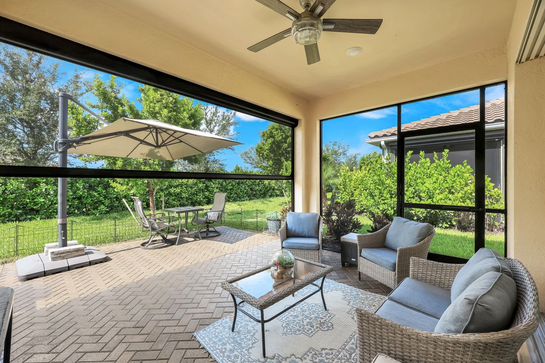 10341 Bonavie Cv Dr, Fort Myers, FL 31570