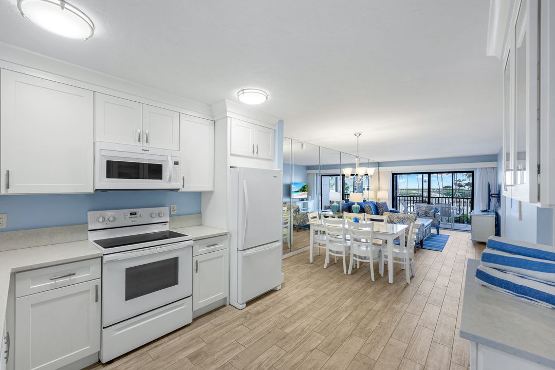 5400 Plantation Rd #Marina Villa 705, Captiva, FL 33924