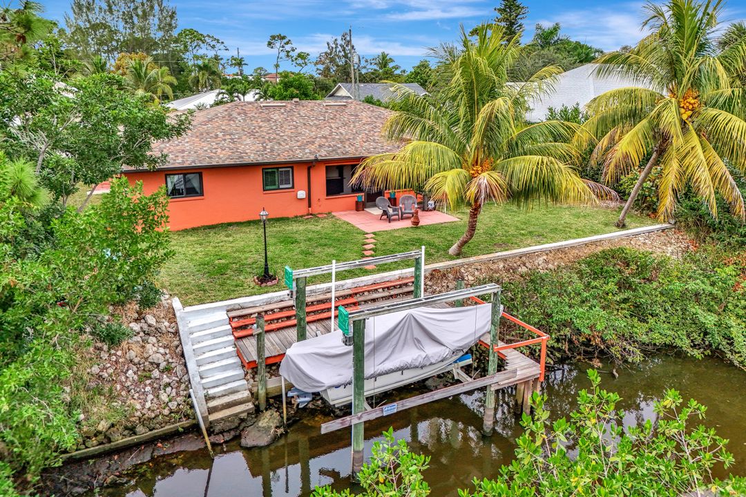 27065 Belle Rio Dr, Bonita Springs, FL 34135