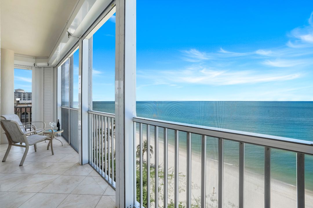 9577 Gulf Shore Dr #801, Naples, FL 34108
