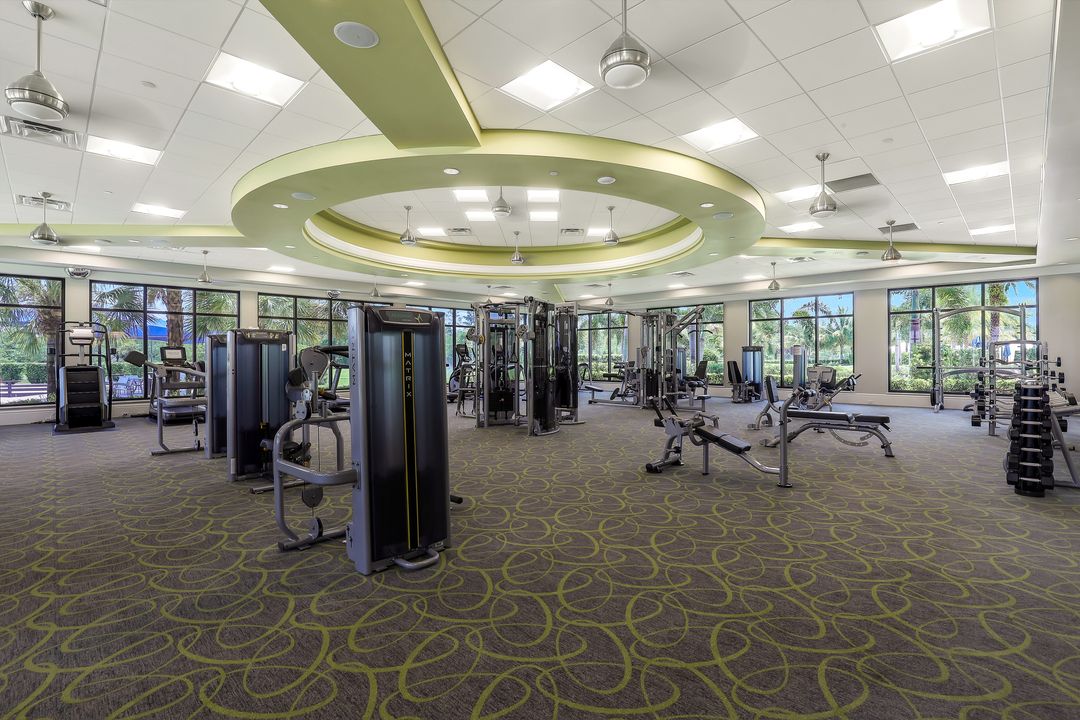 7631 Winding Cypress Dr, Naples, FL 34114