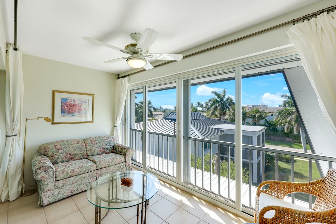 4200 Belair Ln #302, Naples, FL 34103