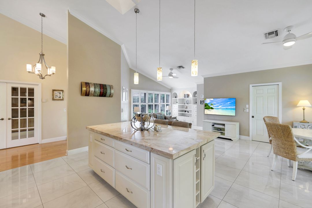 6619 Trident Way, Naples, FL 34108
