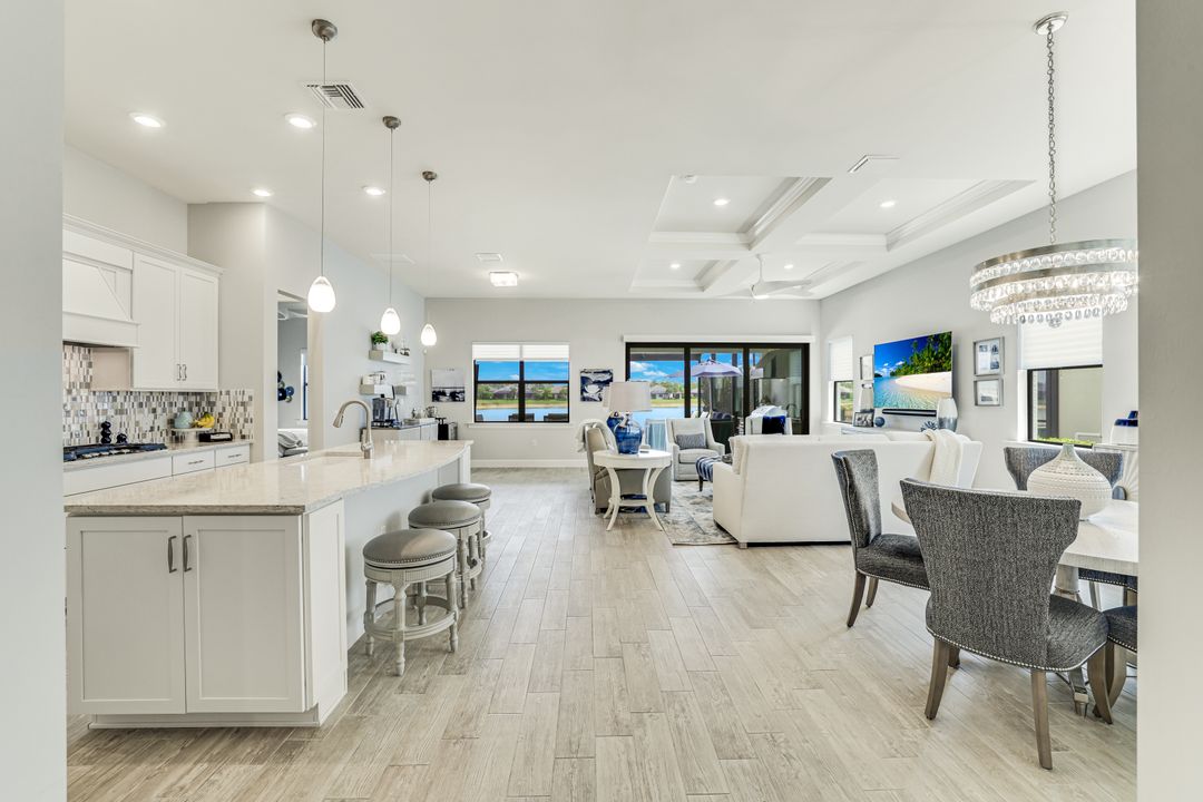 7631 Winding Cypress Dr, Naples, FL 34114