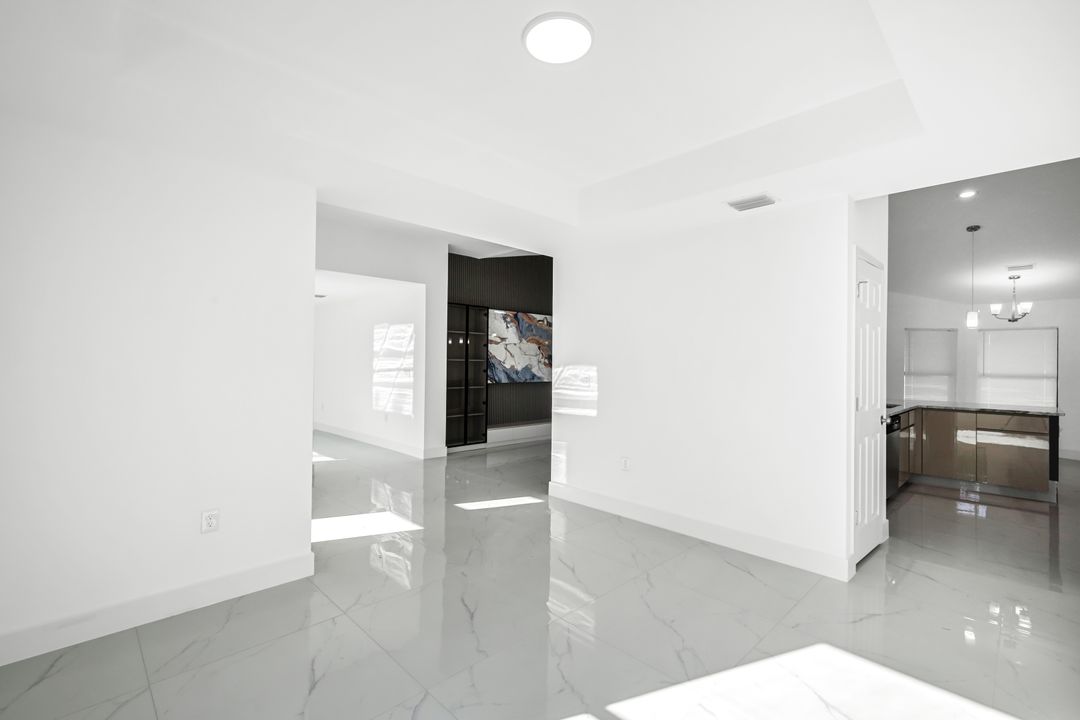 2618 Queen Dr, Lehigh Acres, FL 33971