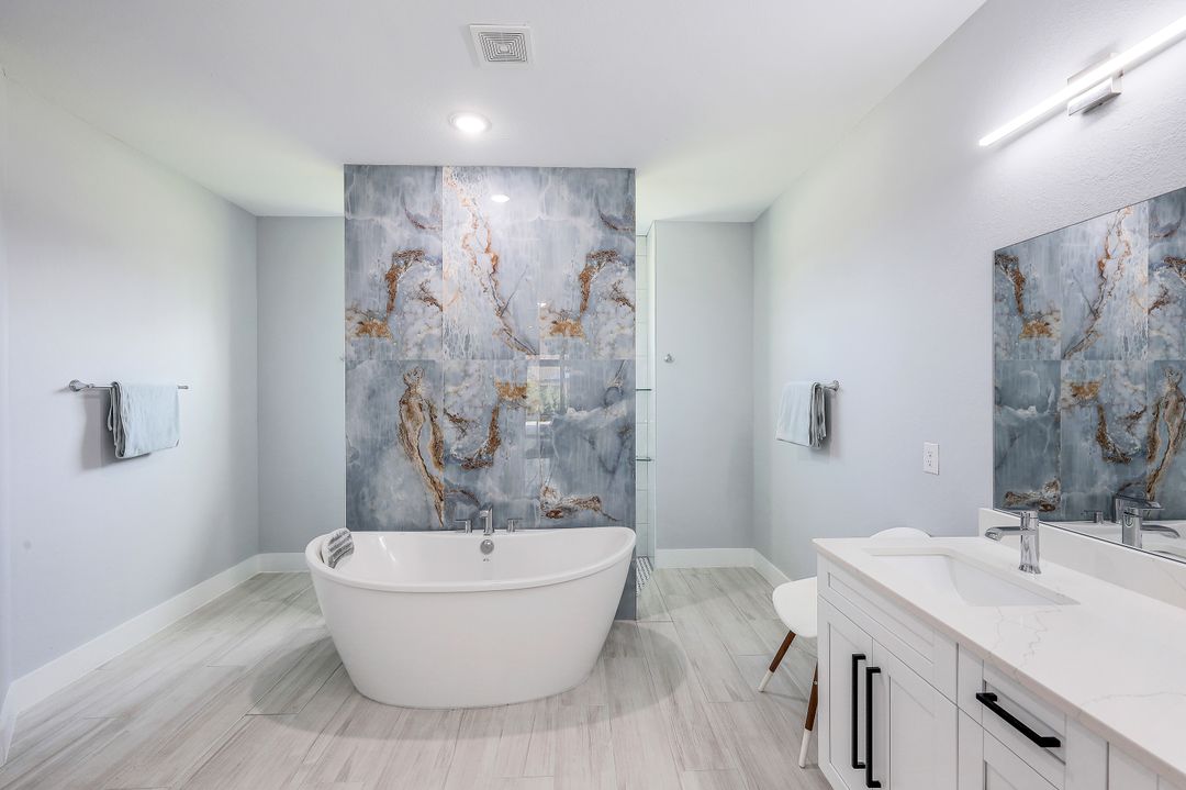 2709 SW 42nd Ln, Cape Coral, FL 33914