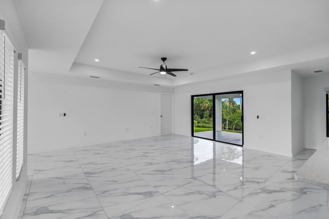 523 Wilmington Pkwy, Cape Coral, FL 33993