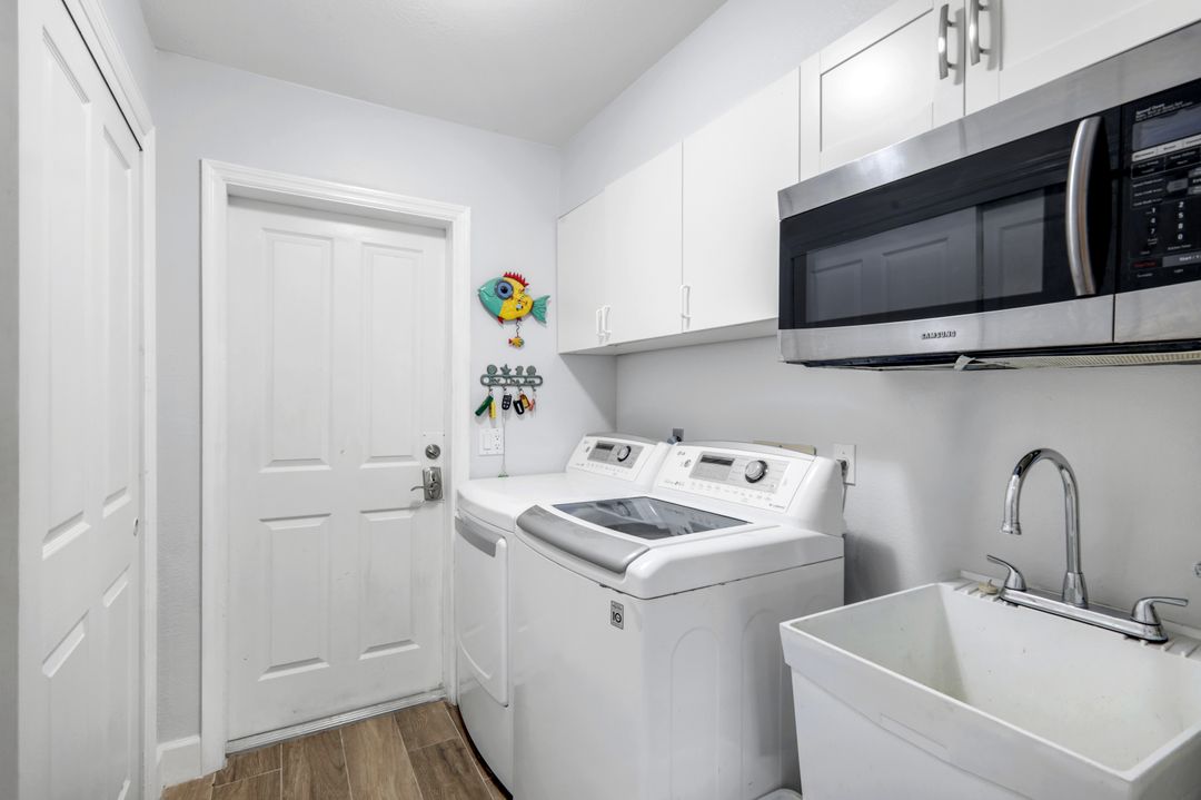 4913 SW 11th Ave, Cape Coral, FL 33914