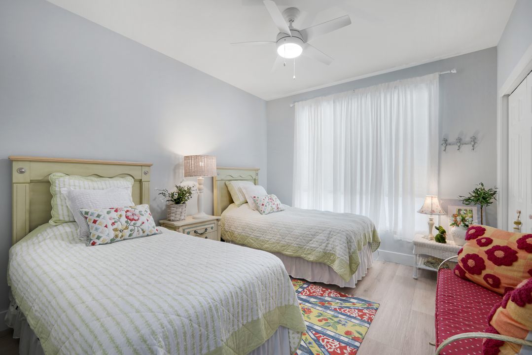 1335 Charleston Square Dr #6-101, Naples, FL 34110