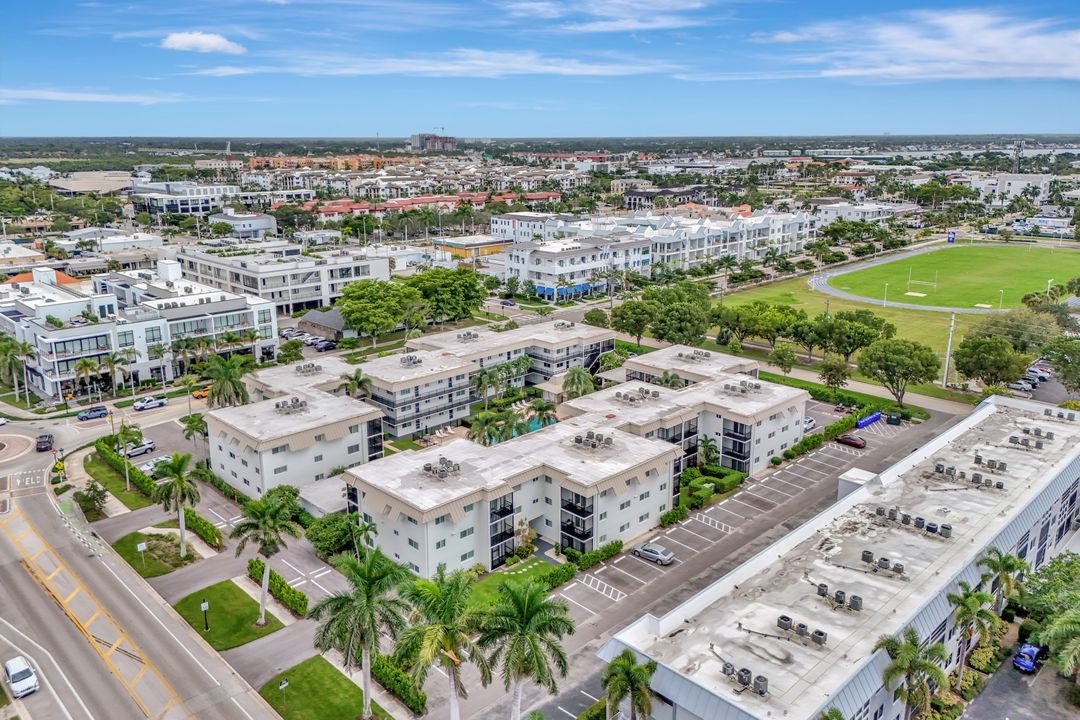 766 Central Ave #304, Naples, FL 34102