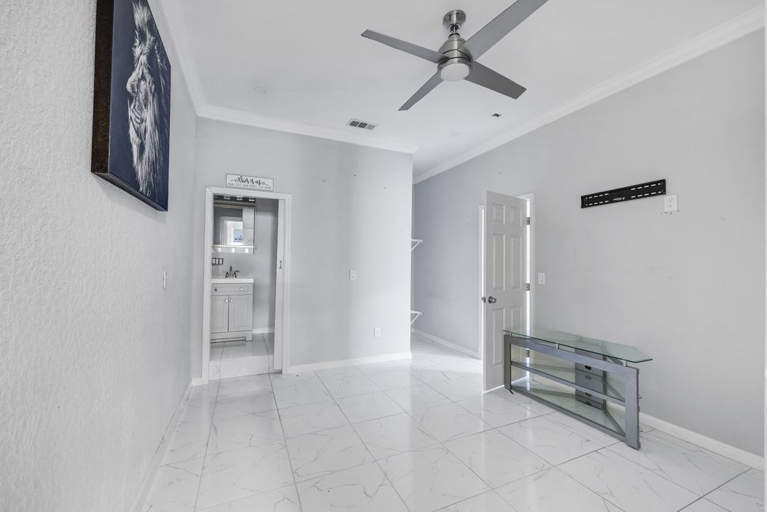 2968 41st Ave NE, Naples, FL 34120