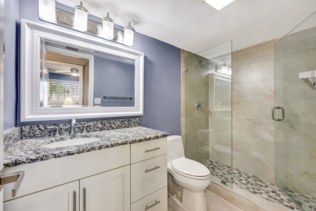 900 8th Ave S #104, Naples, FL 34102