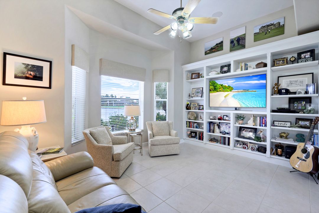 25010 Pinewater Cove Ln, Bonita Springs, FL 34134