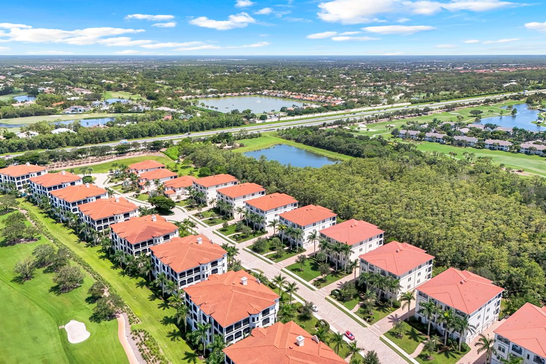 16374 Viansa Wy #302, Naples, FL 34110