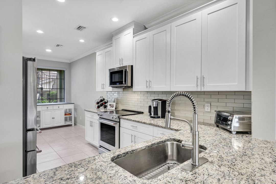 9373 Pocida Ct #104, Naples, FL 34119