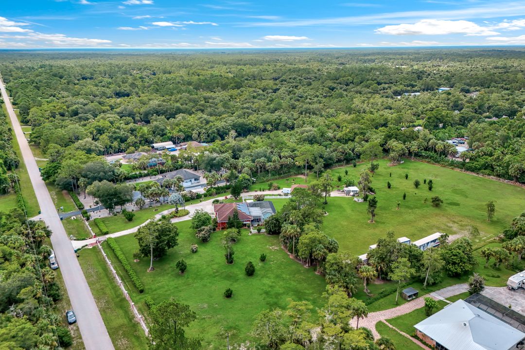 360 16th Ave NW, Naples, FL 34120