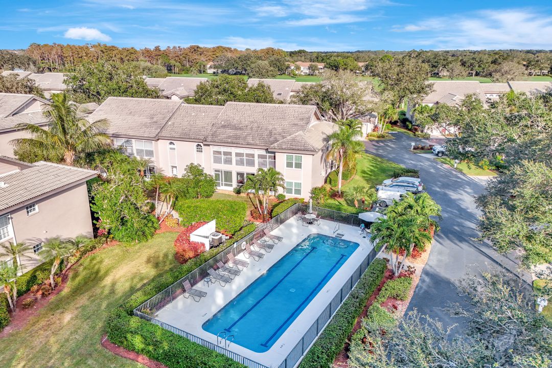 240 Via Perignon, Naples, FL 34119