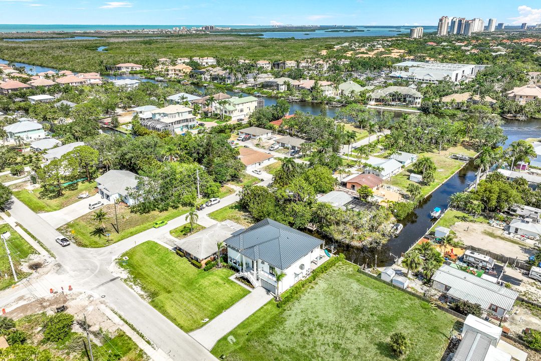 4470 Tarpon Ave, Bonita Springs, FL 34134