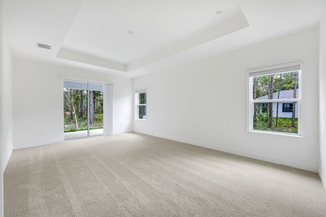 2614 54th Ave NE, Naples, FL 34120