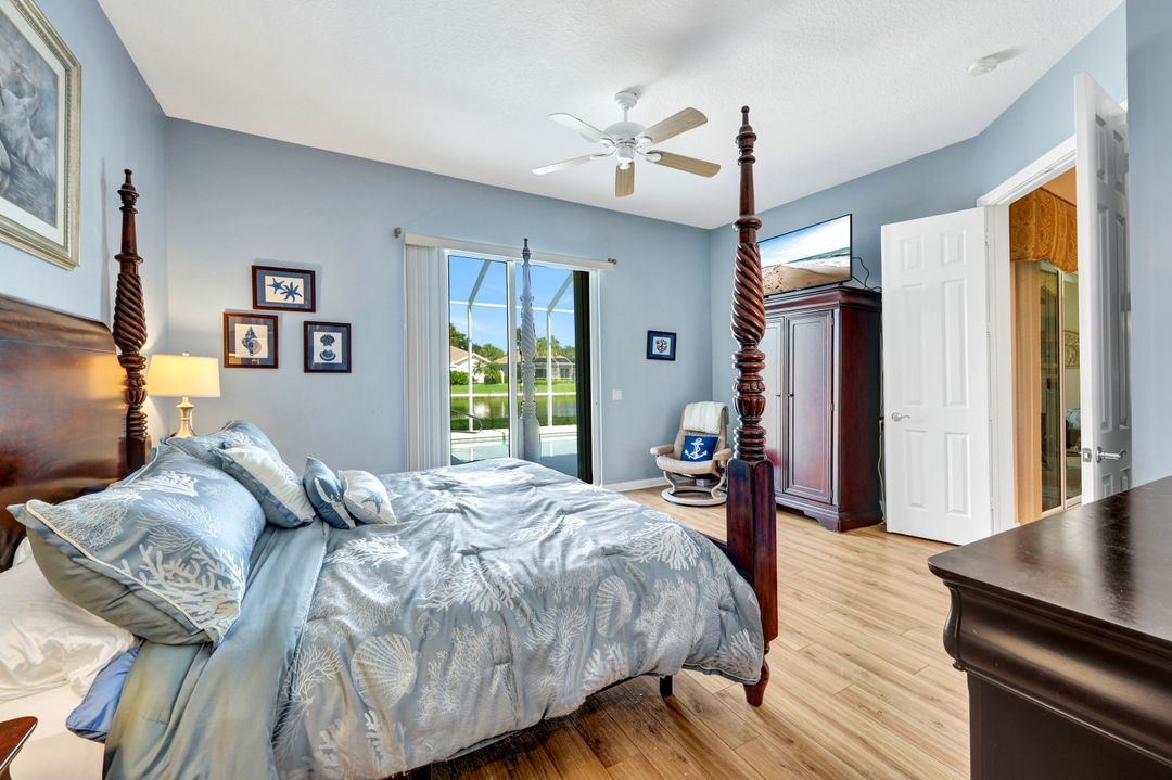 4313 Queen Elizabeth Way, Naples, FL 34119