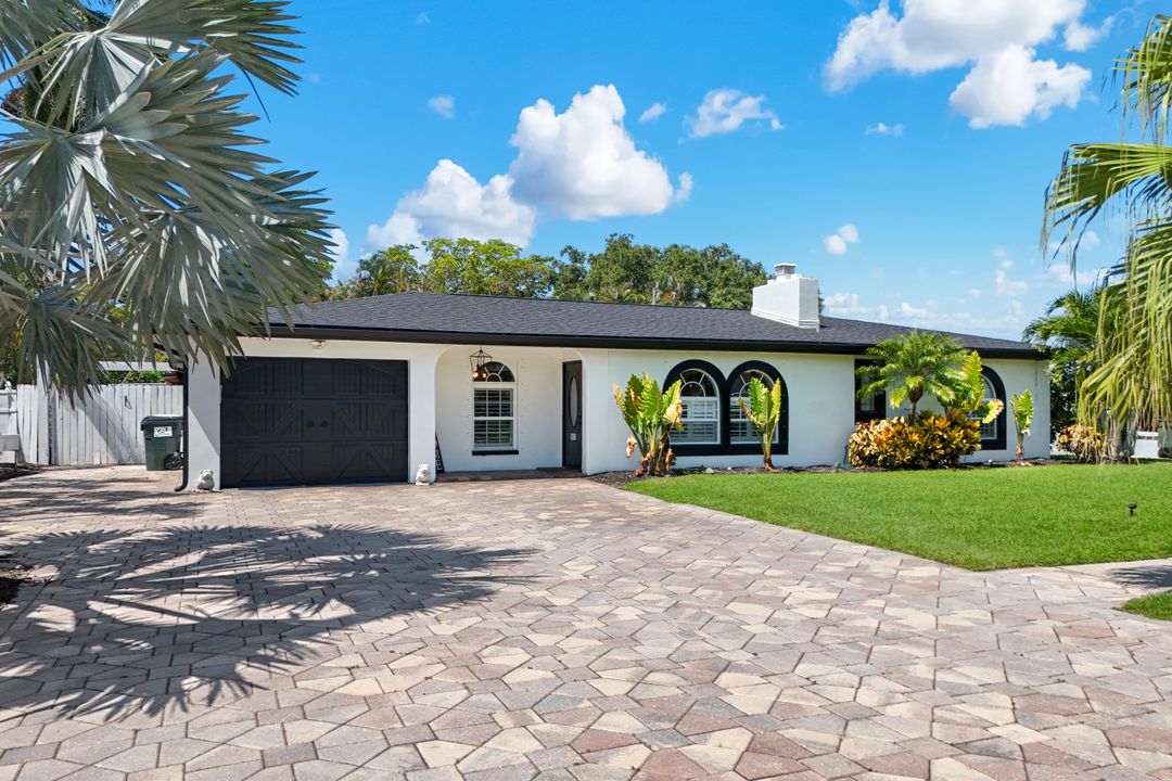 8327 Riviera Ave, Fort Myers, FL 33919