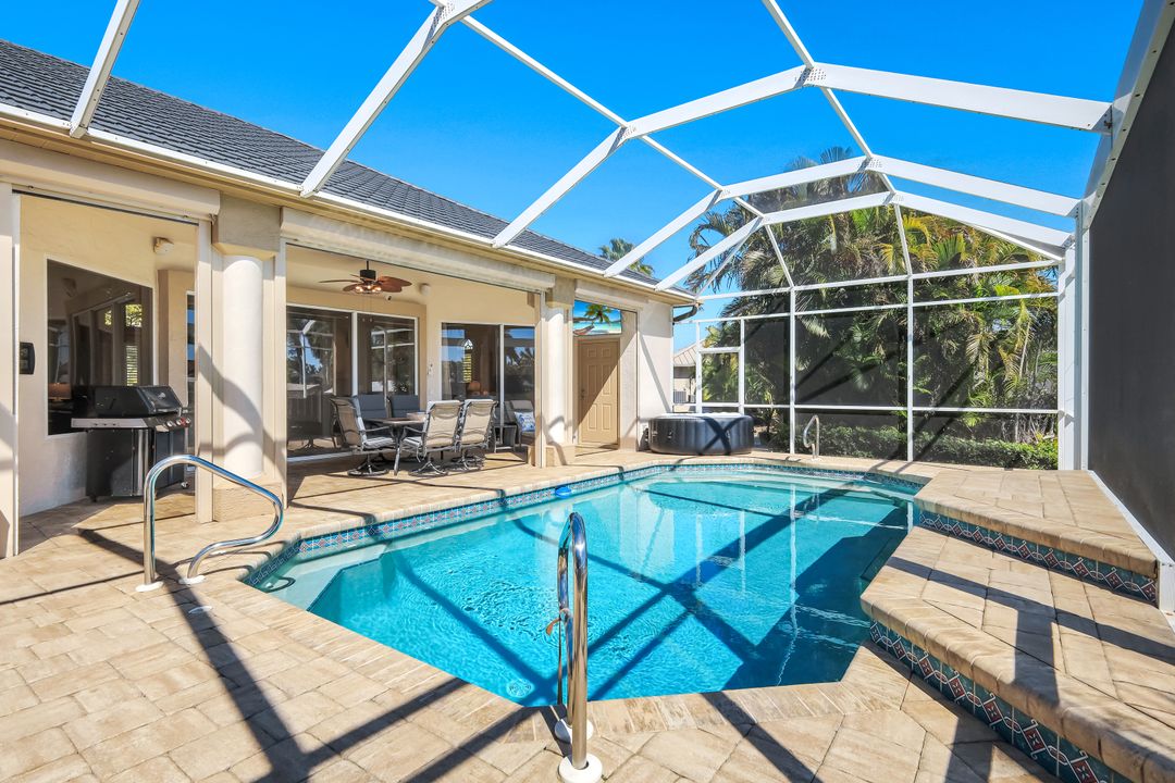 2014 Cape Coral Pkwy W, Cape Coral, FL 33914