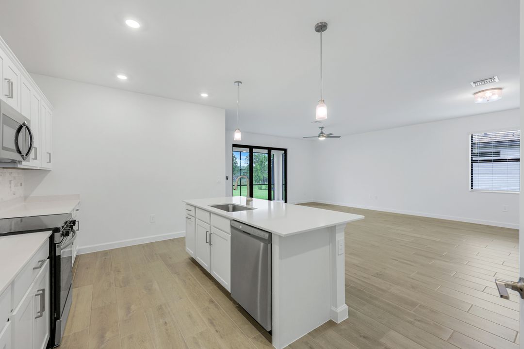14303 Winding Cedar Wy, Fort Myers, FL 33913