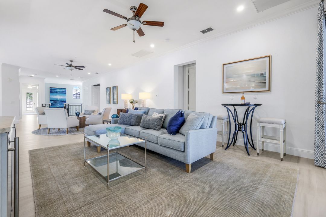 3715 Montreux Ln #204, Naples, FL 34114