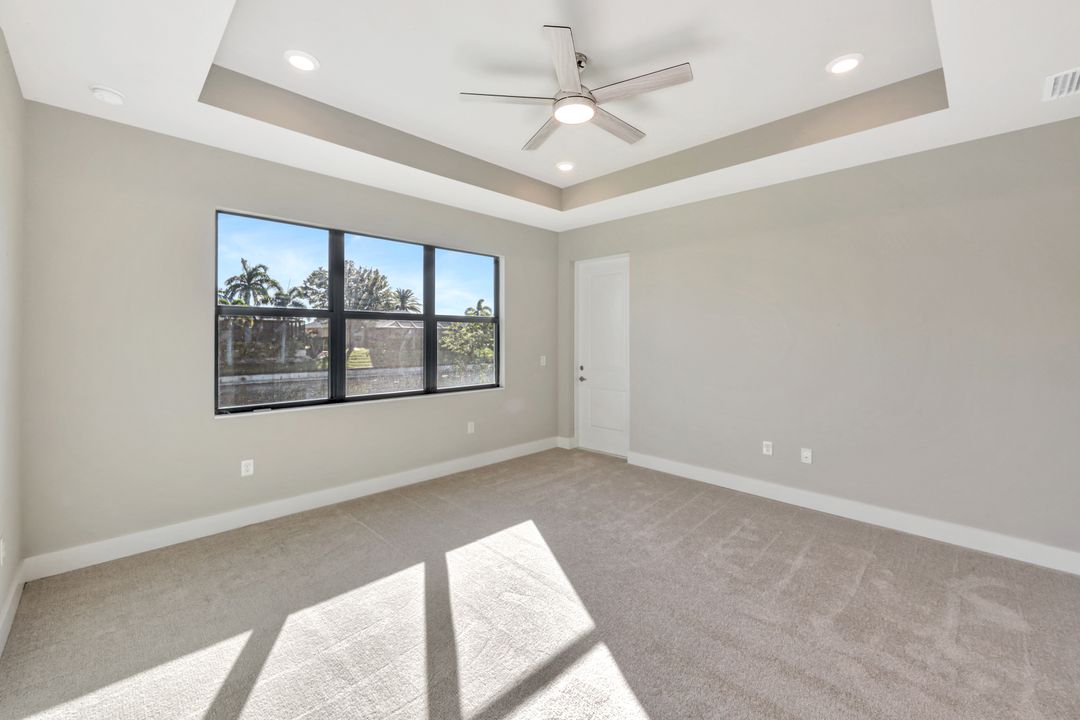 2721 SW 11th Ave, Cape Coral, FL 33914