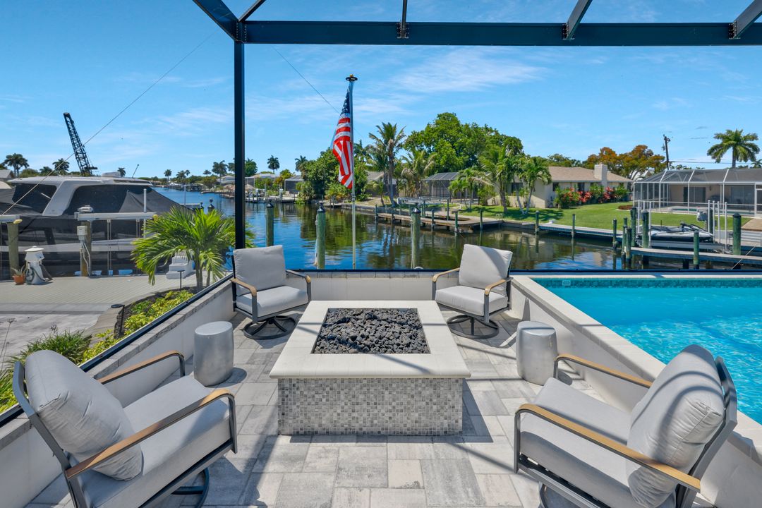 3816 SE 21st Pl, Cape Coral, FL 33904