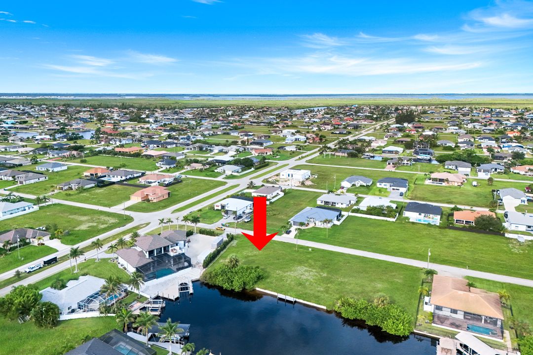 1207 NW 35th Ave, Cape Coral, FL 33993