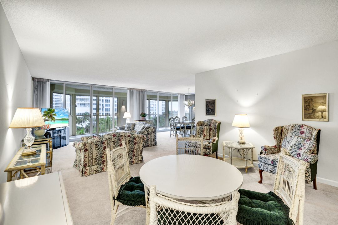 4051 Gulf Shore Blvd N #600, Naples, FL 34103