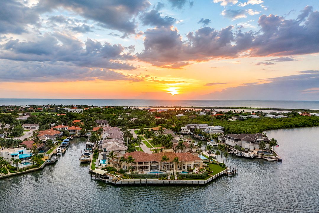 490 Renard Ct, Marco Island, FL 34145
