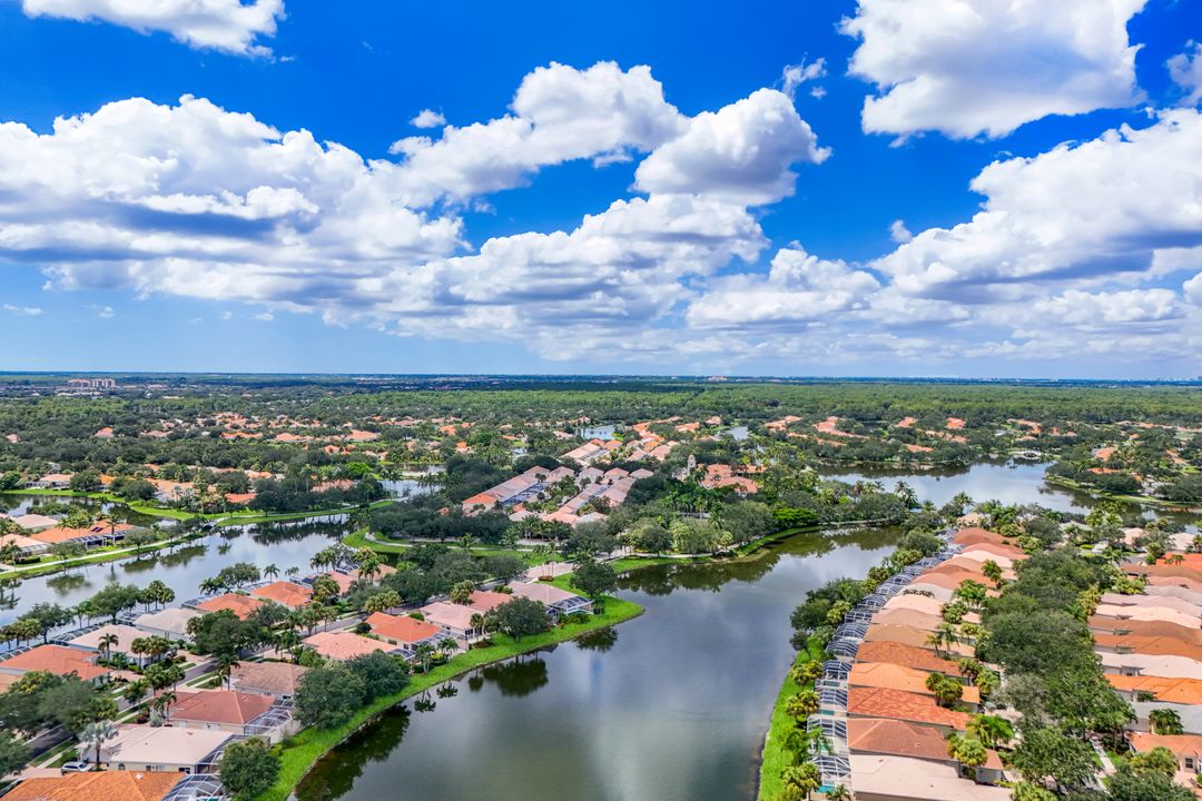 3821 Whidbey Way, Naples, FL 34119