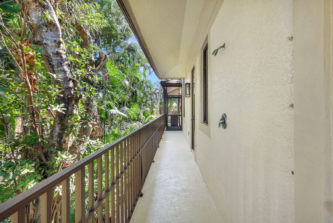 195 S Beach Dr, Marco Island, FL 34145