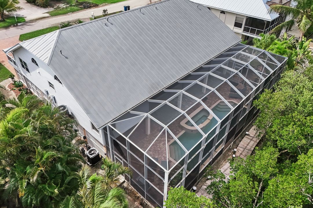 21580 Indian Bayou Dr, Fort Myers Beach, FL 33931