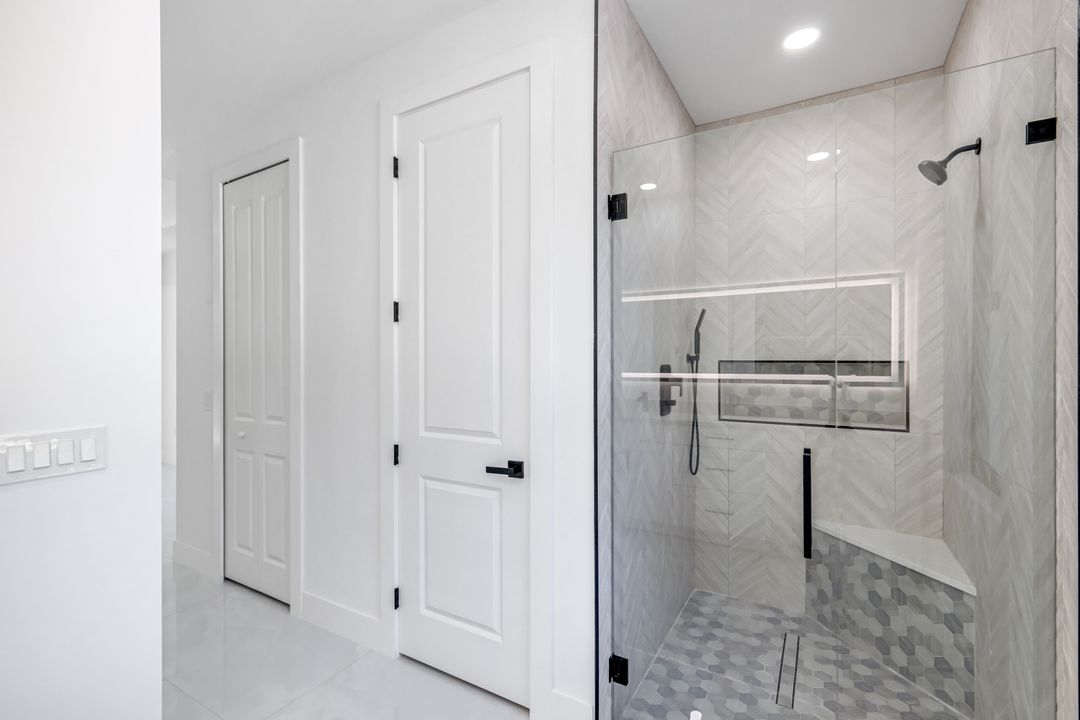 507 Prospect Ave, Lehigh Acres, FL 33972