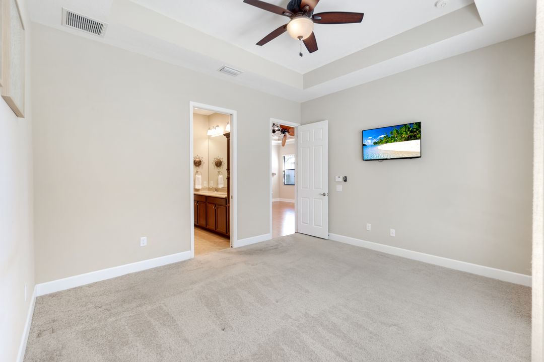 9149 Isla Bella Cir, Bonita Springs, FL 34135