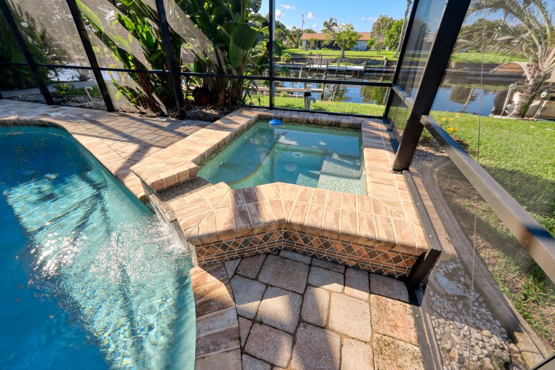 1426 SE 32nd St, Cape Coral, FL 33904