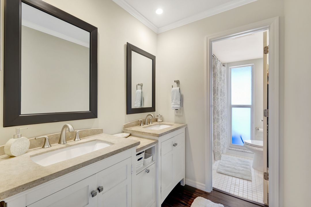233 Palm Dr #2, Naples, FL 34112