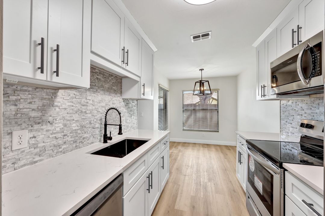 13145 Hampshire Ct, Fort Myers, FL 33919