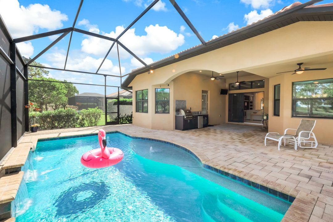 28452 San Amaro Dr, Bonita Springs, FL 34135