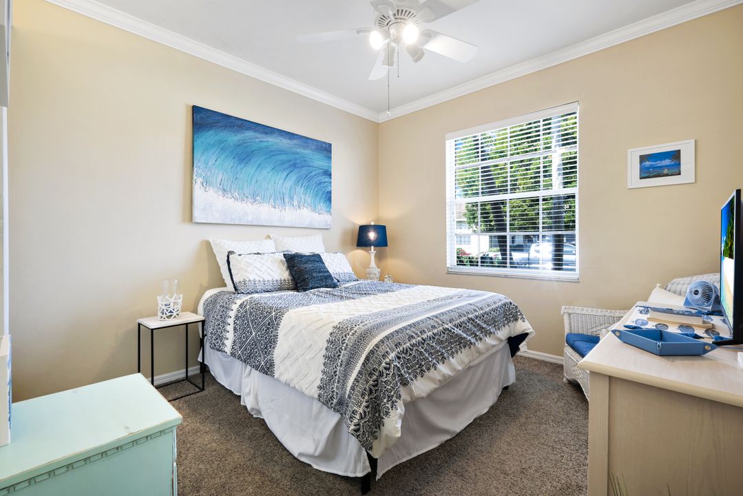 13060 Lake Meadow Dr, Fort Myers, FL 33913